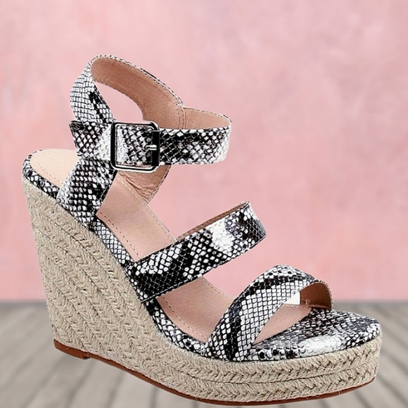 AMERICAN METTLE PLATFORM ESPADRILLE SNAKESKIN SANDALS - Picture 2 of 2